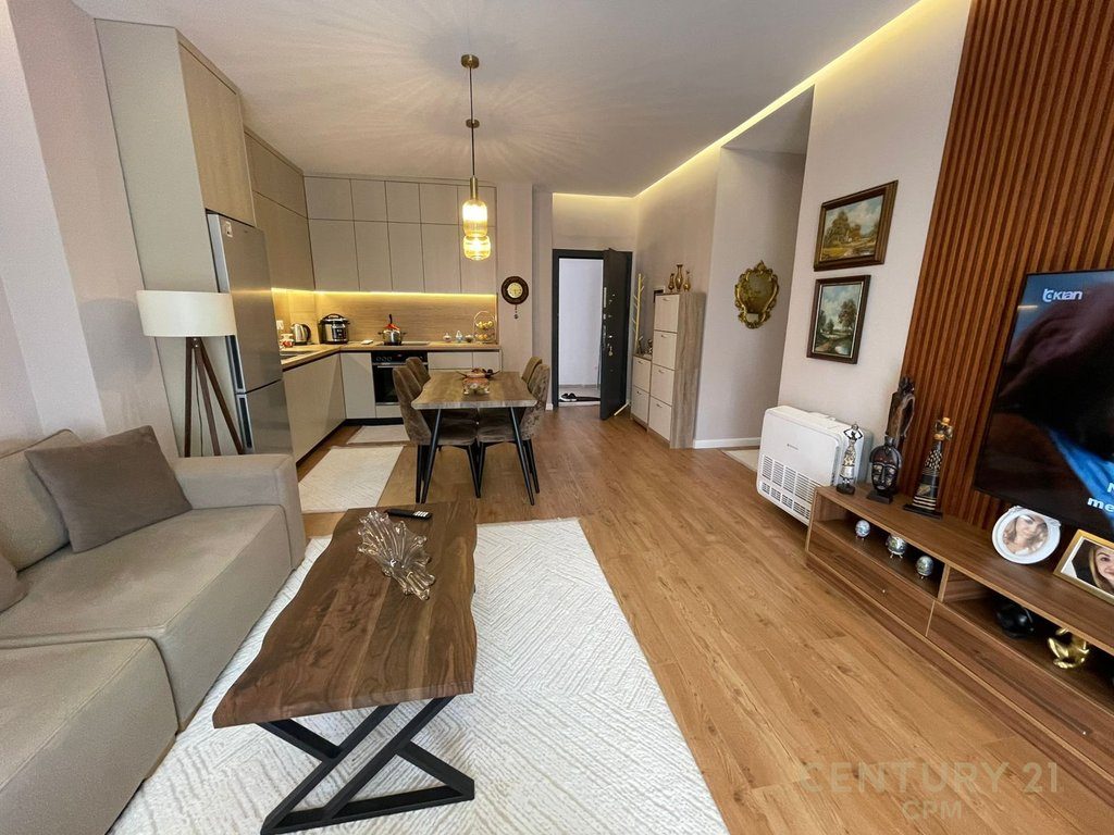 Apartament 2+1+2 Per Shitje!