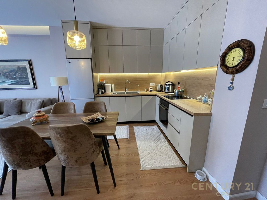 Apartament 2+1+2 Per Shitje!
