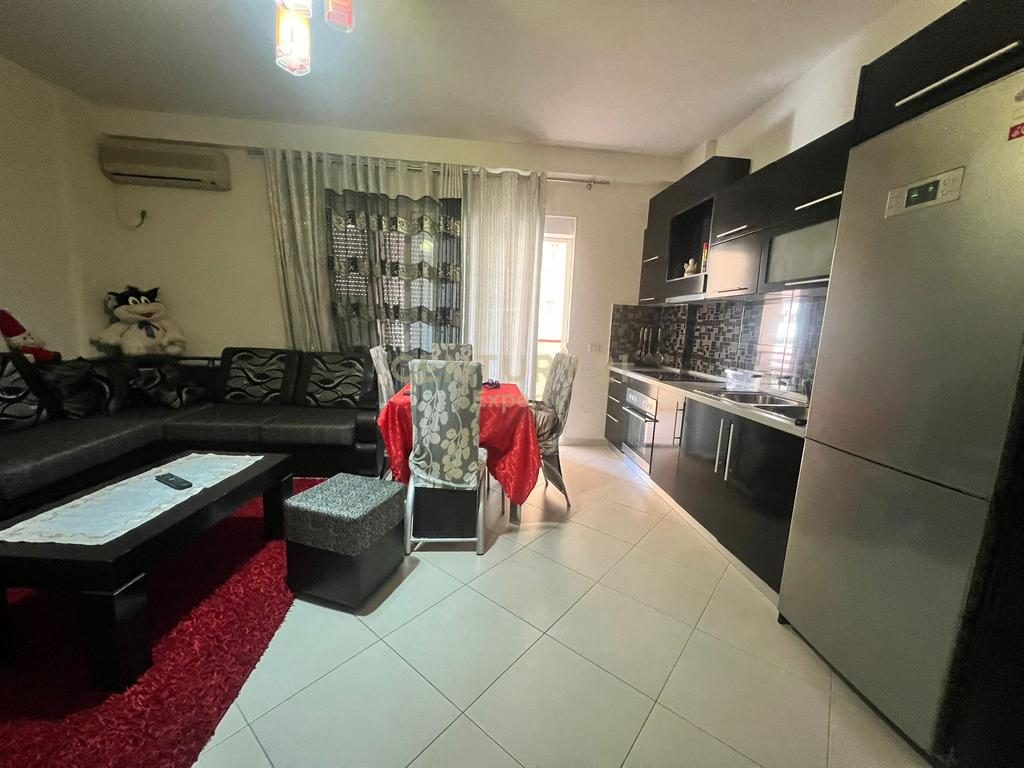 SHESIM APARTAMENT 1+1 NE BERAT!