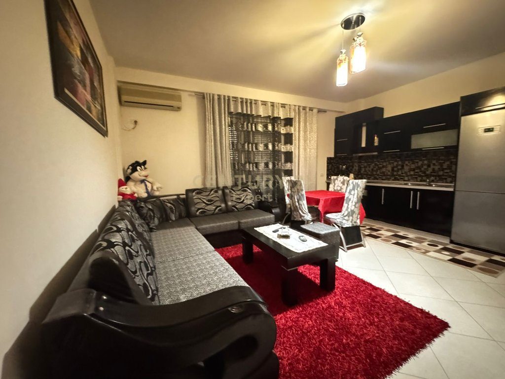 SHESIM APARTAMENT 1+1 NE BERAT!