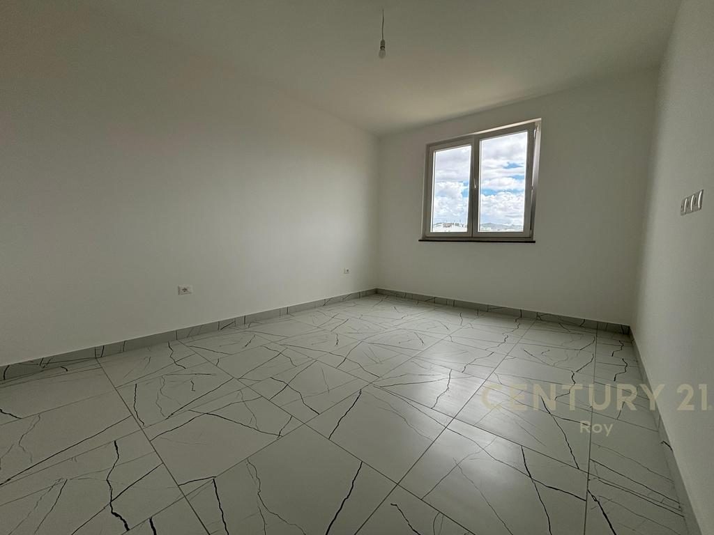 SHITET APARTAMENT 2+1 NE GOLEM ,NDERTIM I RI !