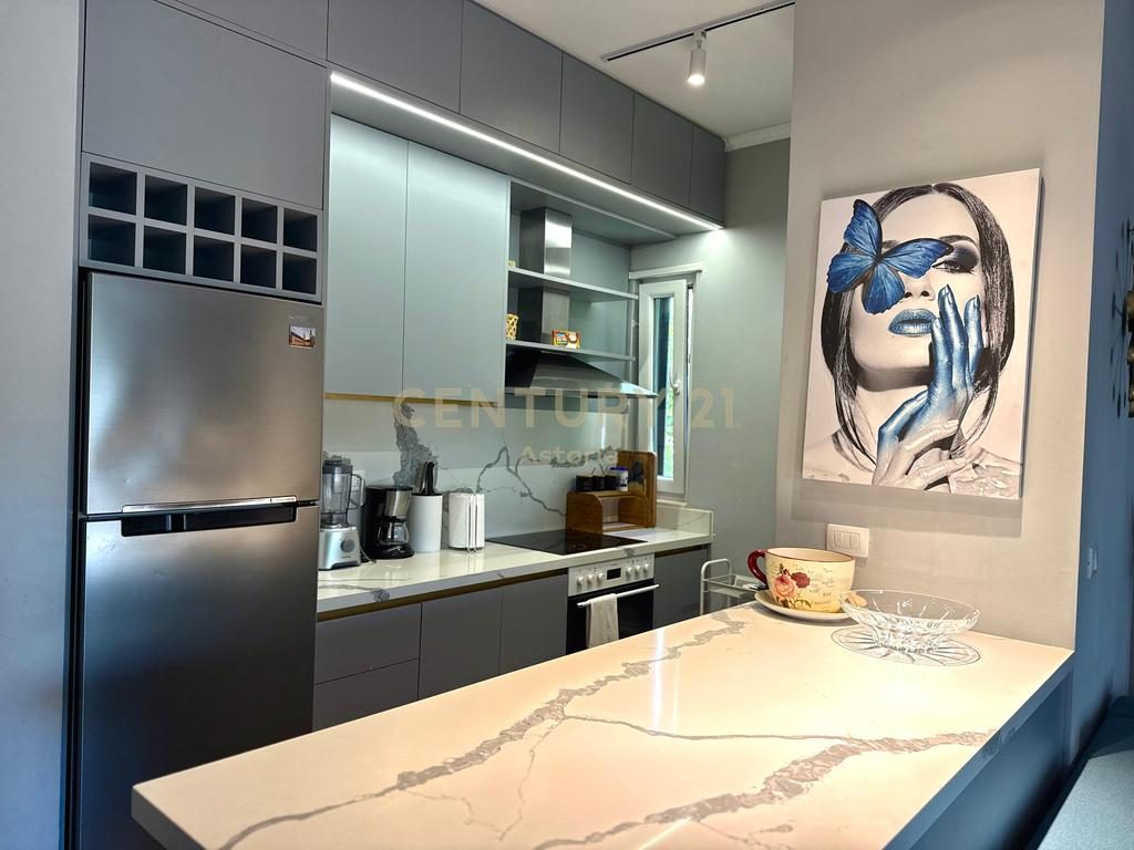 Jepet me qira dupleks modern në Vala Mar Residences, Hamallaj!