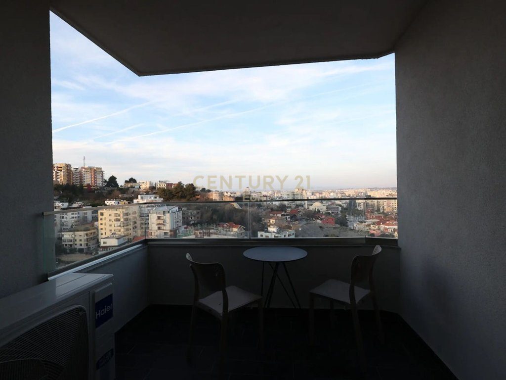 JEPET ME QIRA SUPER APARTAMENT 1+1 NE DURRES ,VOLLGA !