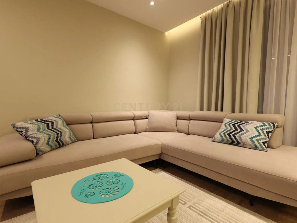 JEPET ME QIRA SUPER APARTAMENT 1+1 NE DURRES ,VOLLGA !