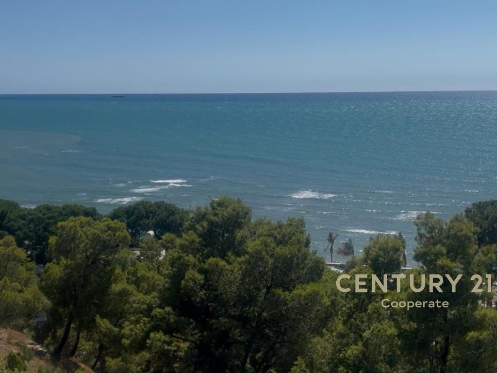 SHESIM APARTAMENT 3+1 NE DURRES, ME PAMJE NGA DETI, ORIENTIMI PERENDIM