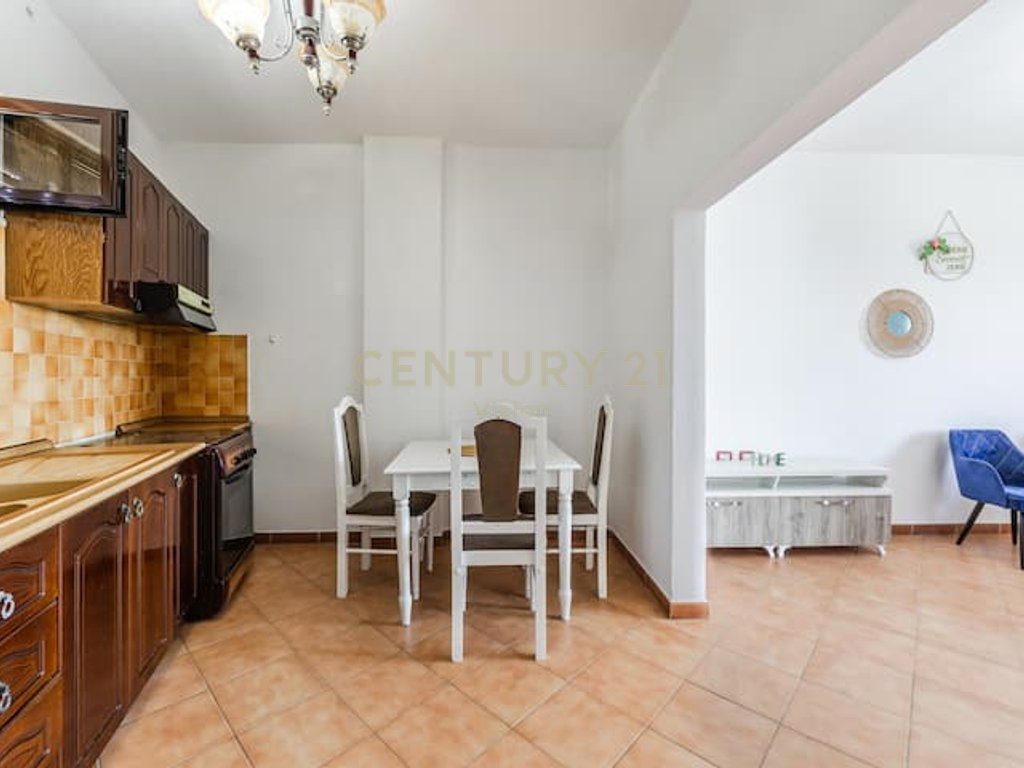 Vilë 2-kateshe  me qira në qender te Shirokes ,  Shkodrës | 100 m²