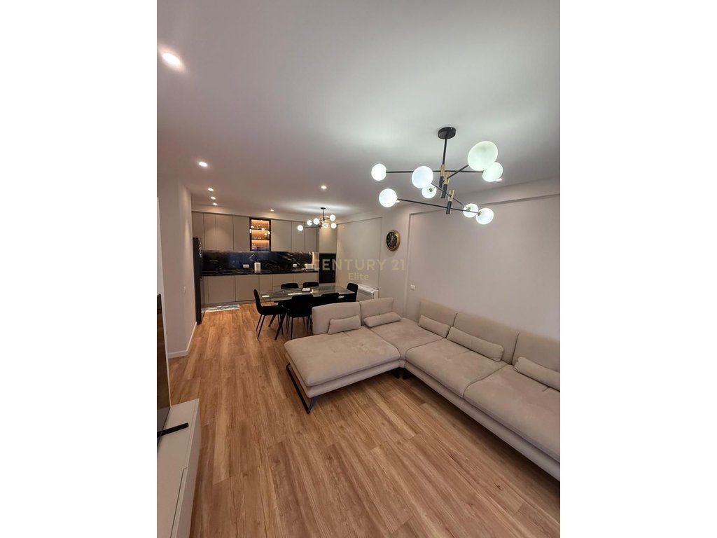 JEPET ME QIRA APARTAMENT MODERN 3+1+2+2 BALLKONE NE XHAMLLIK!