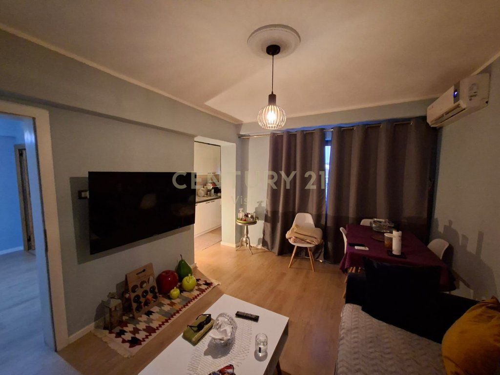 Apartament 1+1 Në Shitje në Rrugen e Stacionit te Trenit Shkodër