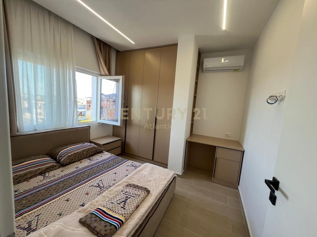 JEPET ME QERA KATI 3 I NJE VILE NE ISH- KENETE, NE DURRES !