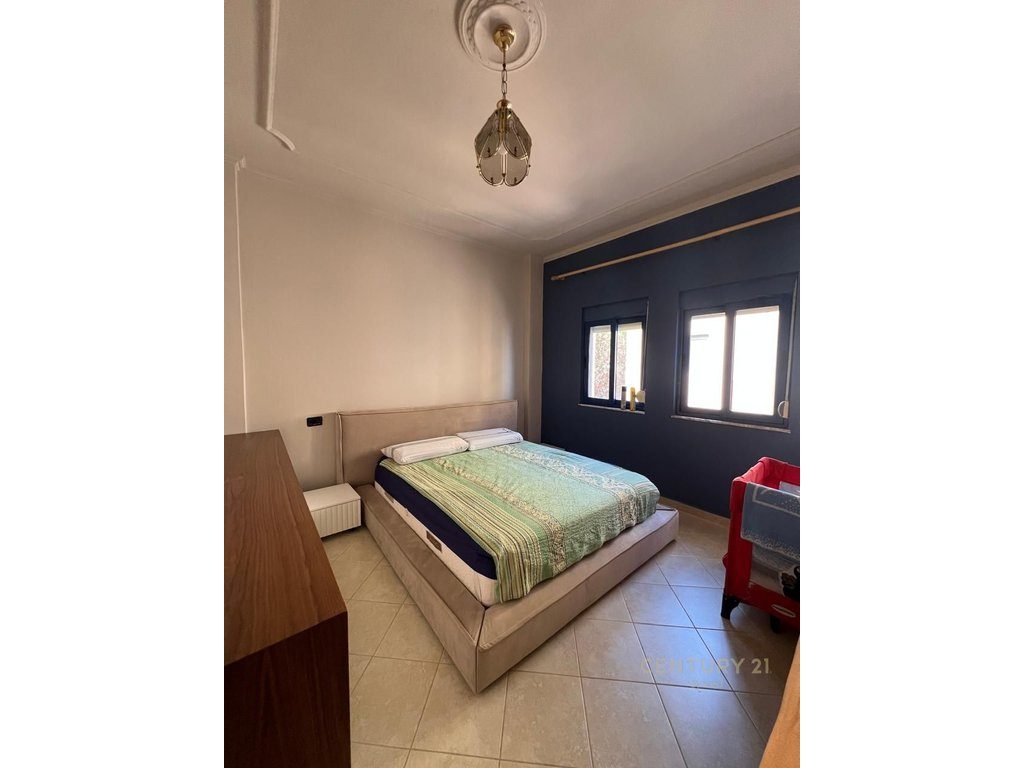 Apartament per shitje  1+1 në plazhin e Golemit!