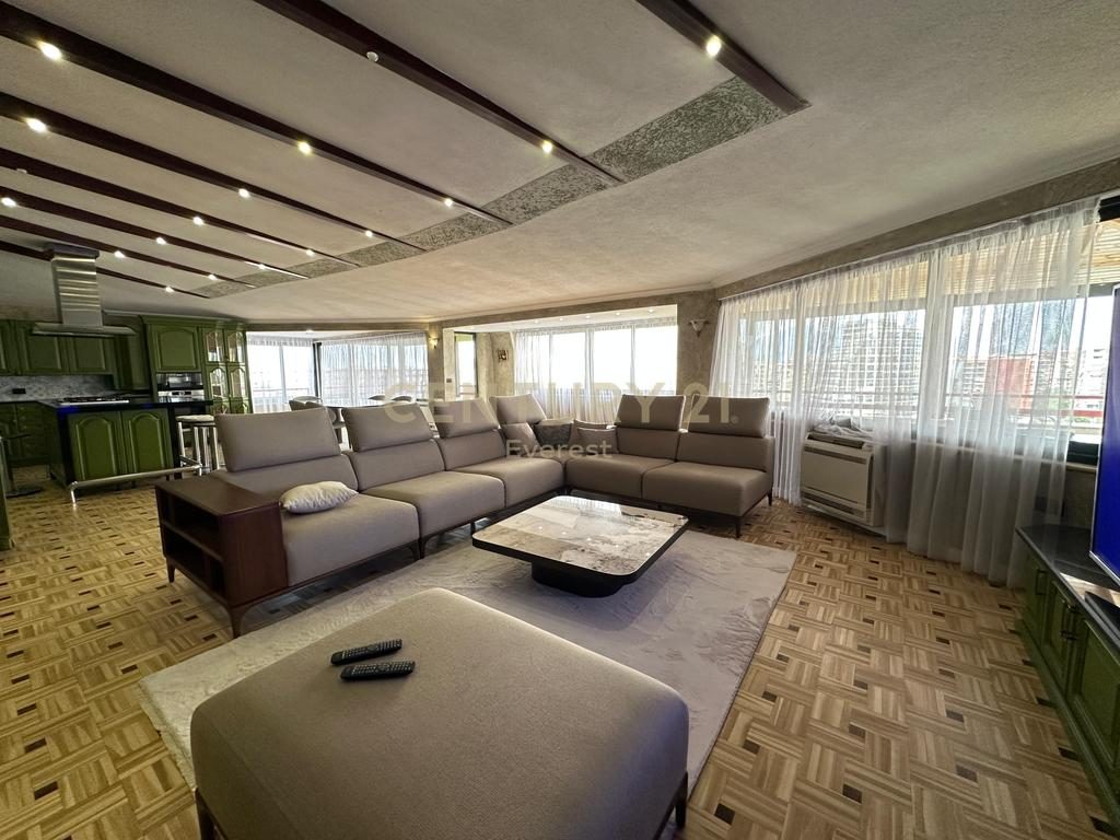 KOMPLEKSI DINAMO, SHESIM PENTHOUSE LUKSOZ