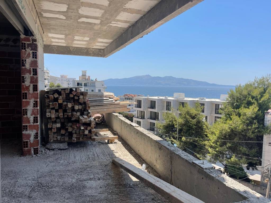 SARANDE, SHESIM APARTAMENT 1+1 ME PAMJE NGA DETI