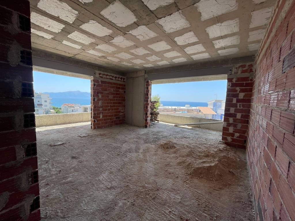 SARANDE, SHESIM APARTAMENT 1+1 ME PAMJE NGA DETI