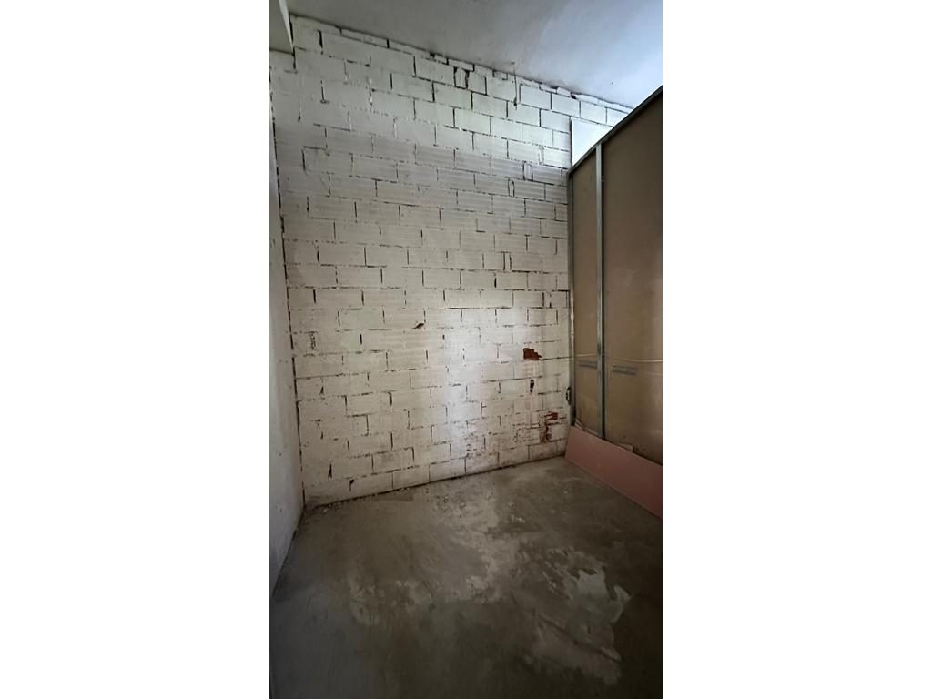 NJËSIA TREGTARE PËR LEKURË – VENDI I PËRSHTATSHËM PËR ZYRA APO DYQAN!!!