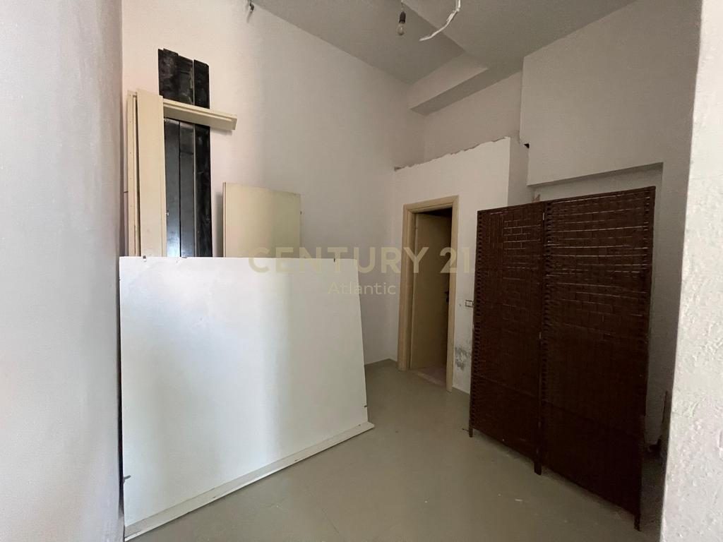 Ambient Komercial 60m2 Për Shitje Ne Plazh Durrës - 110000€