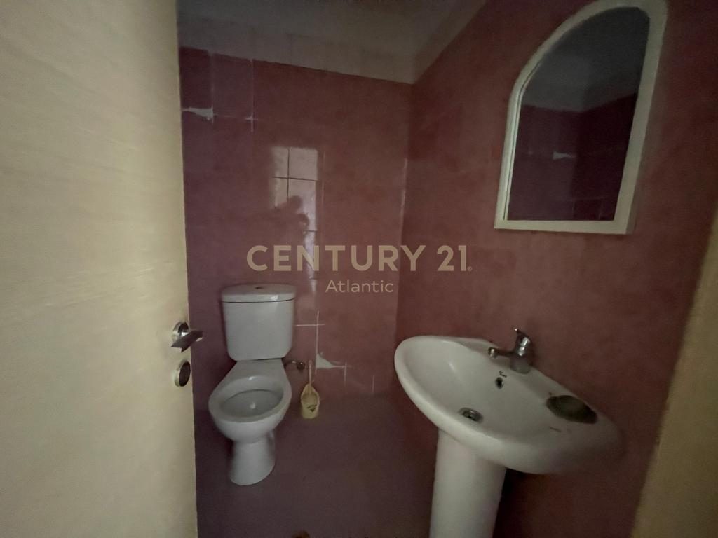 Ambient Komercial 60m2 Për Shitje Ne Plazh Durrës - 110000€