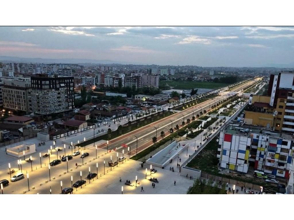 Ambient Komercial me Qira – Bulevardi i Ri