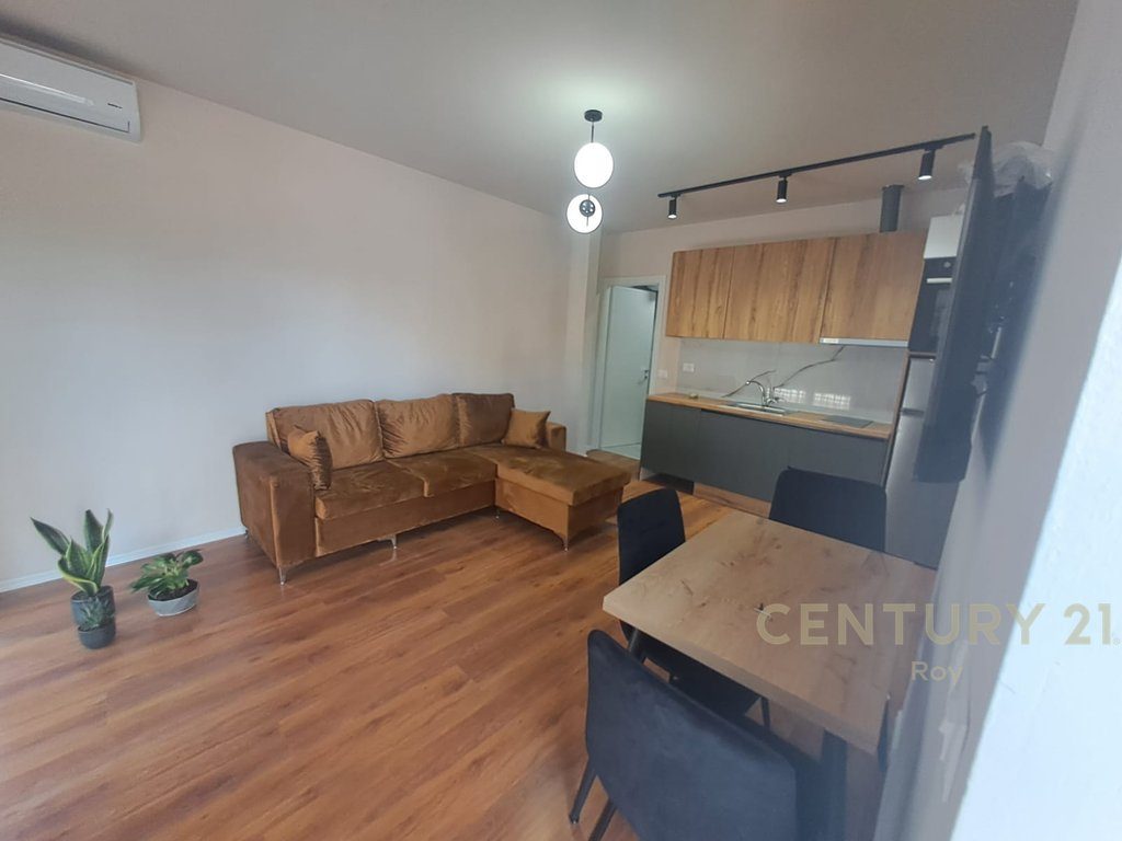 Apartament 1+1+Verande+ Vend Parkingu Për Shitje te Shkembi Kavajes !!