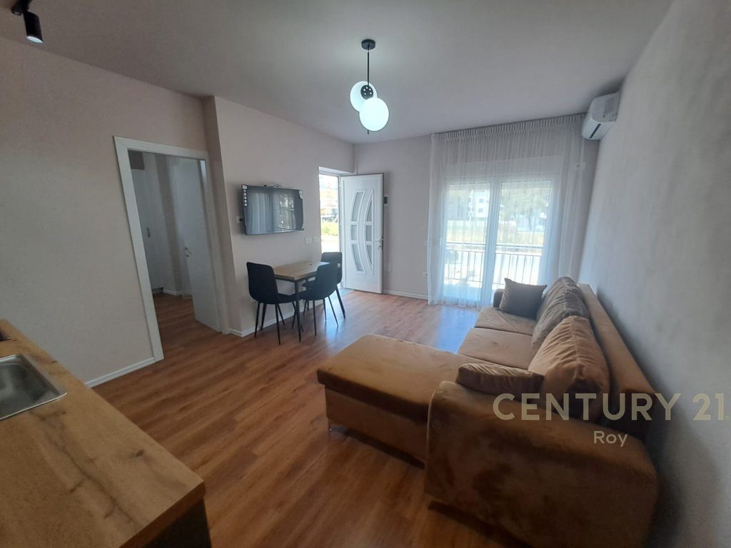 Apartament 1+1+Verande+ Vend Parkingu Për Shitje te Shkembi Kavajes !!