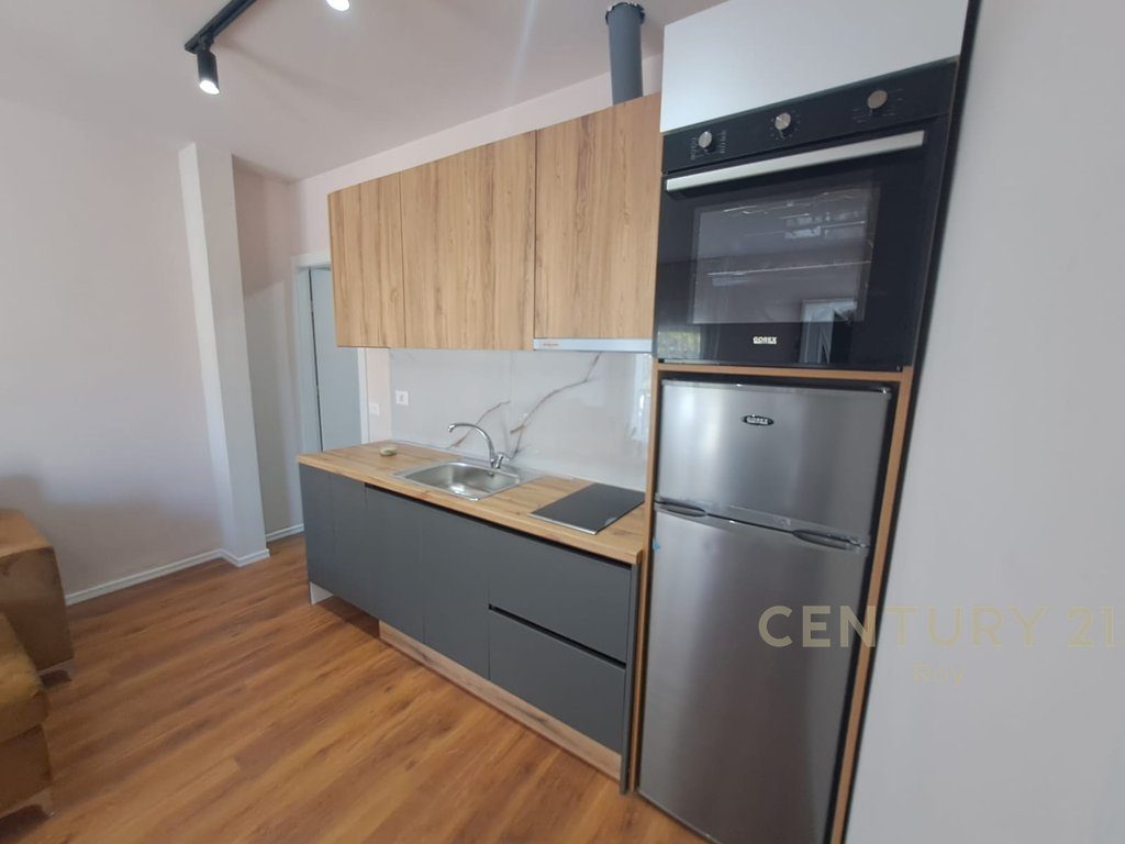 Apartament 1+1+Verande+ Vend Parkingu Për Shitje te Shkembi Kavajes !!