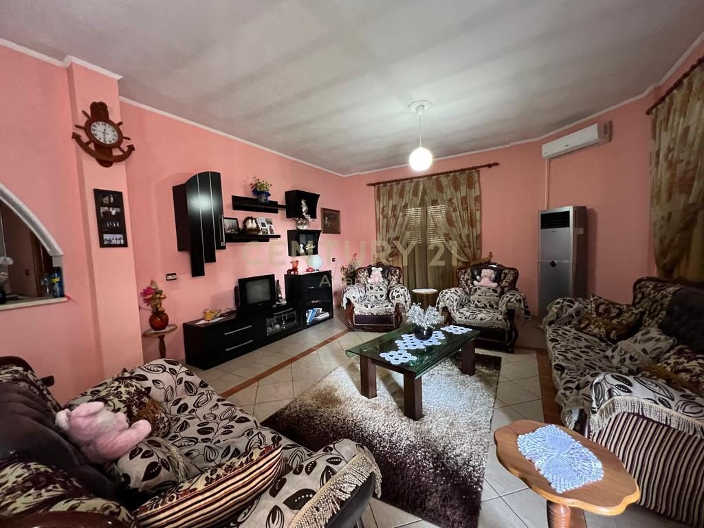 SHITET SHTEPI PRIVATE NE SUKTH DURRES !