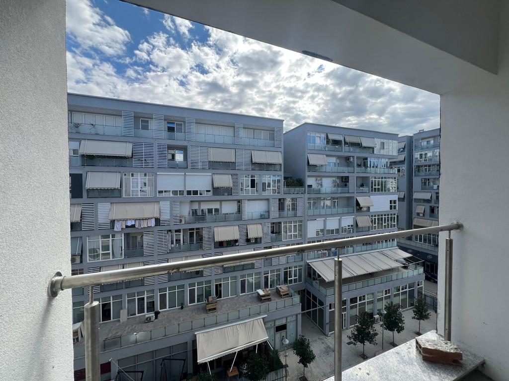 SHESIM APARTAMENT 2+1+2 TEK KOMUNA E PARISIT KOMPLEKSI KIKA!!