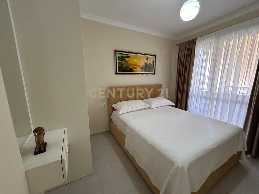 JEPET APARTAMENT 2+1+2TUALETE+2BALLKONE + PARKING NE PLAZH HEKURUDHA !!