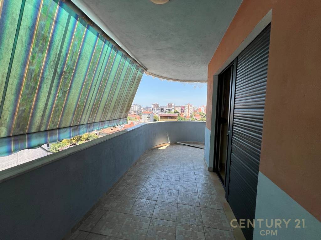 Apartament 3+1 per qira!