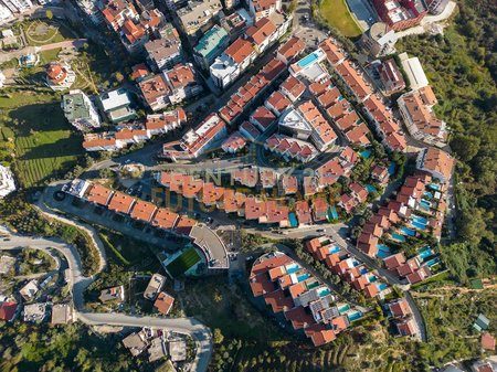 Shitet Parkim në Katin 0 në Rrugën Rrapo Hekali, Tiranë