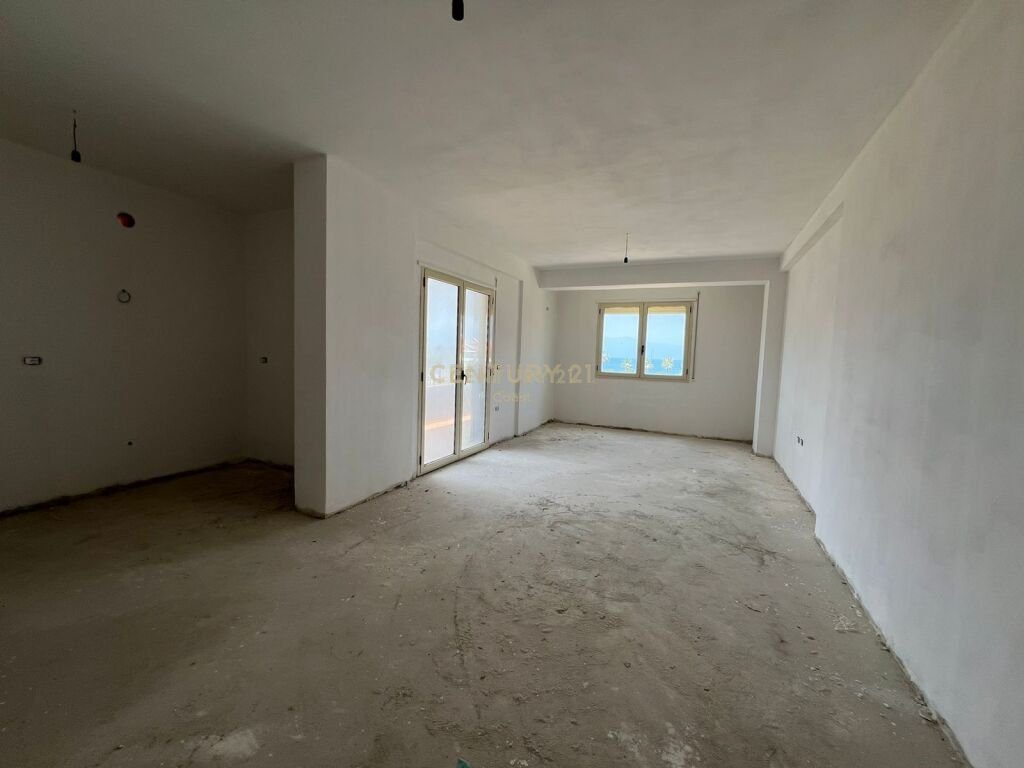 SHESIM APARTAMENT 2+1 ME PAMJE NGA DETI NË LUNGOMARE, VLORË!!