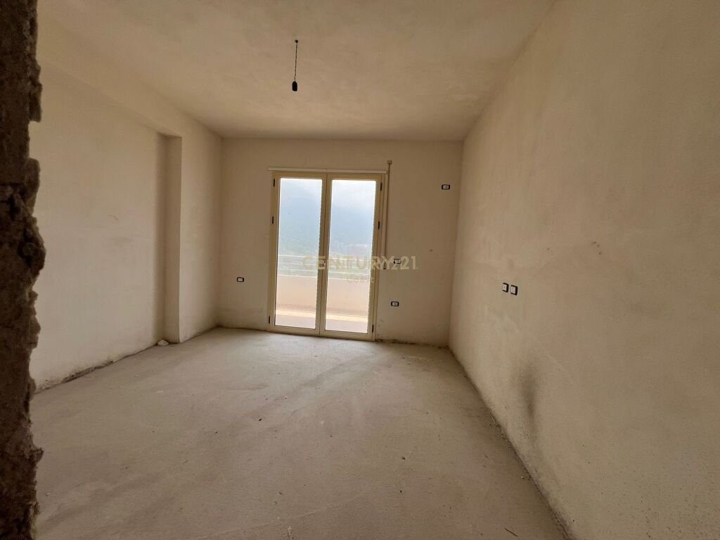 SHESIM APARTAMENT 2+1 NE LUNGOMARE,VLORE!!