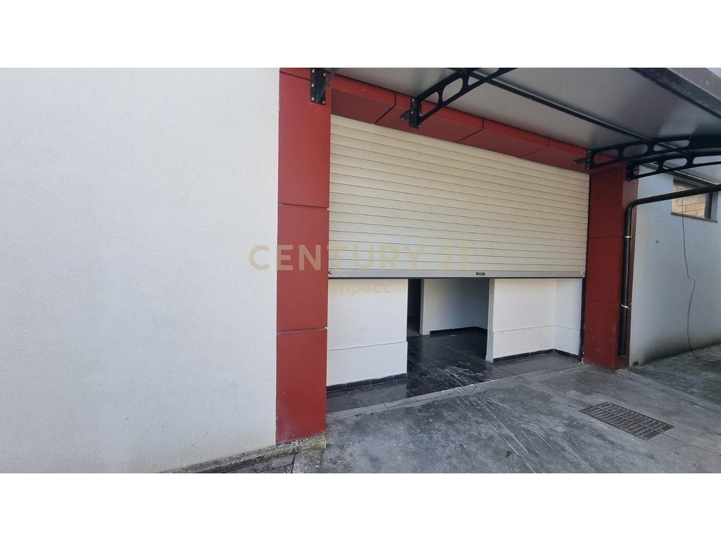 SHESIM 2 KAPANONE BASHKE ME VILE NE BERXULLE ,RINAS 1.200.000€!
