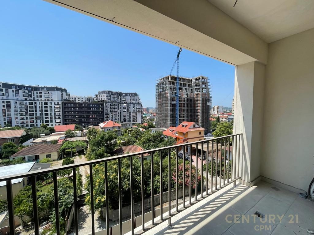 APARTAMENT 2+1+2 PER SHITJE NE LAPRAKE!