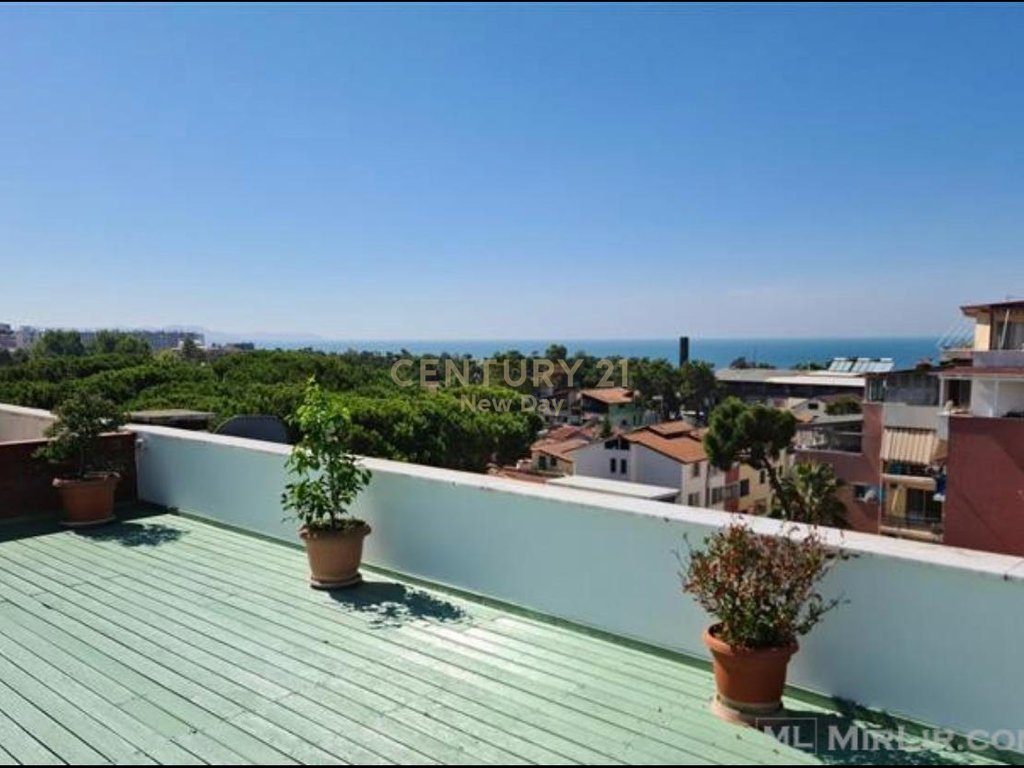 Shitet Penthouse ne  Kompleksi Alb-Adriatik.
