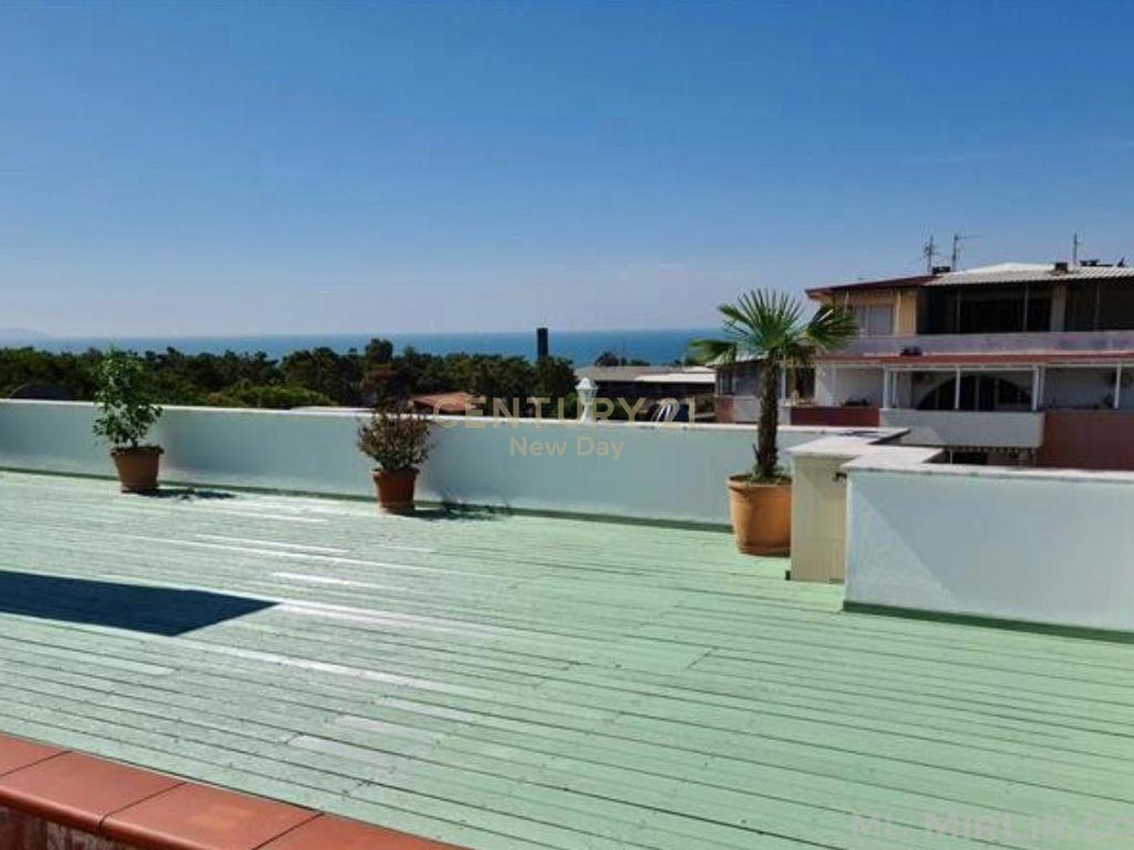 Shitet Penthouse ne  Kompleksi Alb-Adriatik.