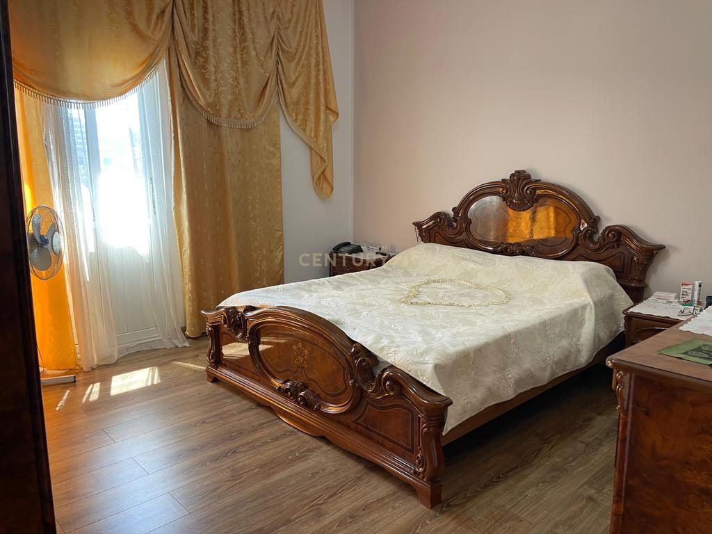 "SHTEPI PRIVATE + TRUALL NE SHITJE " PRANE SHKOLLES "XHYHERI" !!