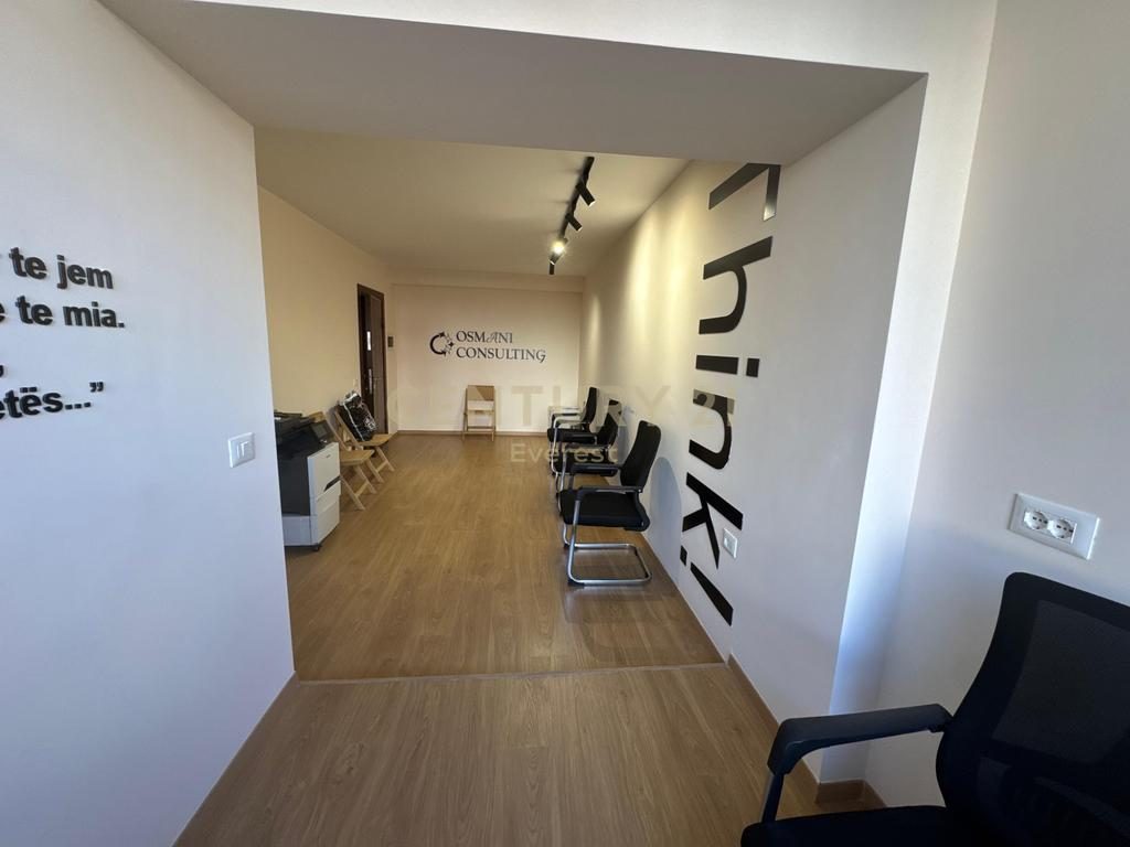 BLV. ZOGU I PARE, JAPIM ME QIRA APARTAMENT PER ZYRE