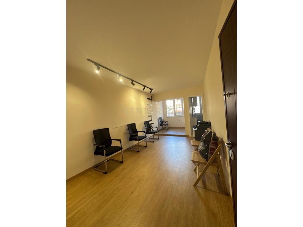 BLV. ZOGU I PARE, JAPIM ME QIRA APARTAMENT PER ZYRE