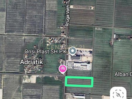 SHITET TOKE NE SEKTOR RINIA, AFER PARKUT RINIA - 3951m2 !