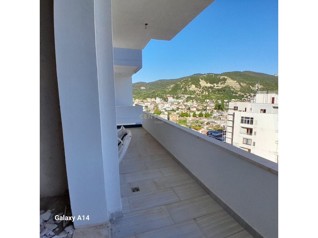 SHITET!!!  APARTAMENT 2+1+2  PAMJE  DETI ,VIJE E PARE LUNGOMARE!