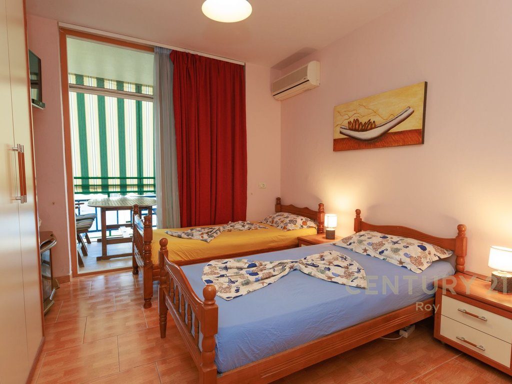 OFROJM PER SHITJE APARTAMENT 3+1+2  ME PAMJE DETI TEK RESIDENCA 'LIS',  GOLEM !!!