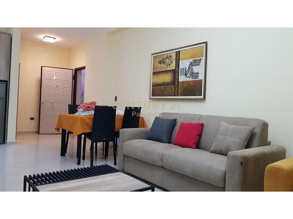 SHESIM APARTAMENT 1+1 50 METRA NGA DETI / GOLEM