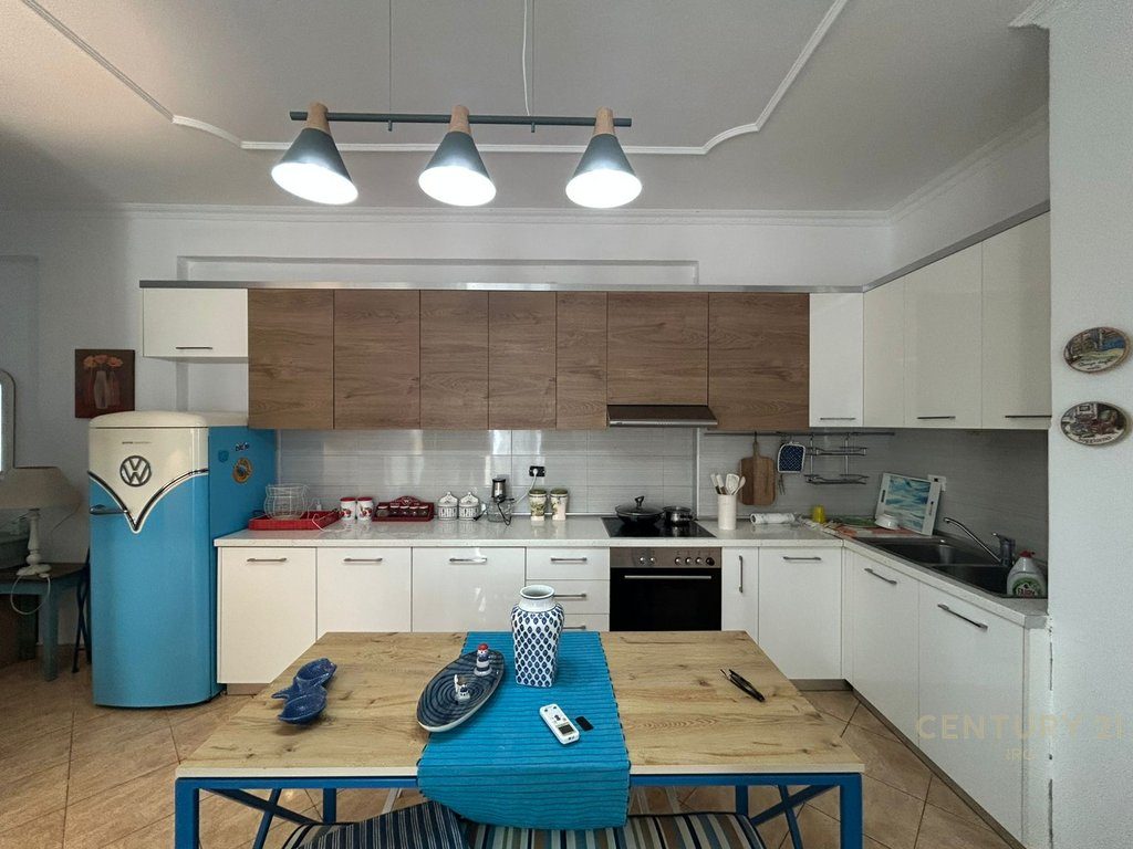 APARTAMENT 1+1 ME PAMJE NGA DETI NE LUNGOMARE!