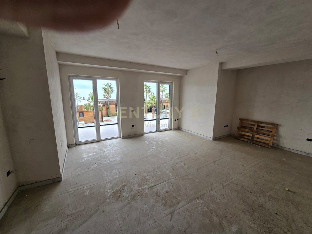 Apartament 1+1 për Shitje në Shëngjin -