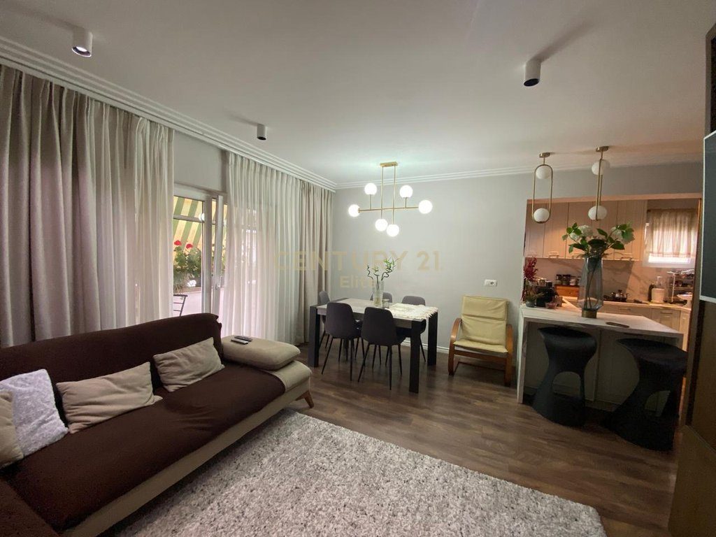 Apartament 3+1+2+depo në Shitje, 21 dhjetori
