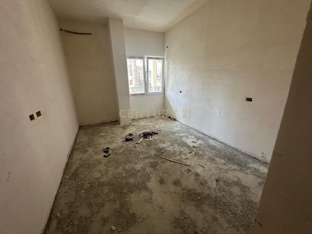 Apartament 2+1 Për Shitje në Mali i Robit, Durrës