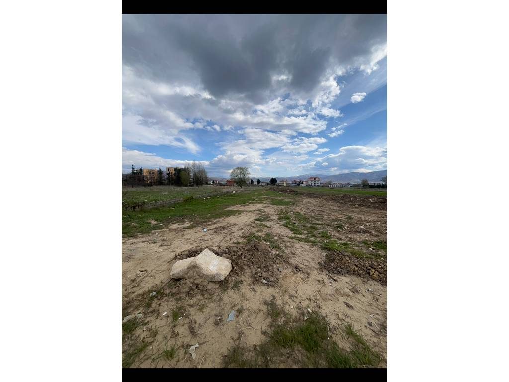POGRADEC, SHESIM TOKË ME MUNDËSI NDËRTIMI !!!!