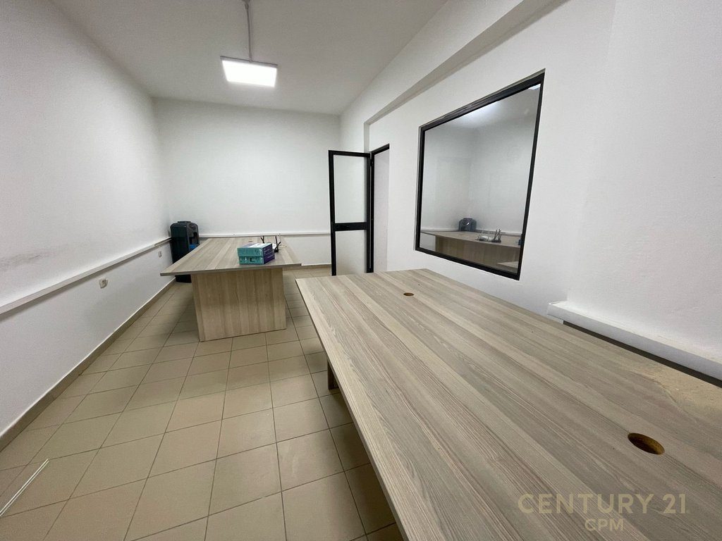 Ambient komercial për qira – mundësi ideale për biznesin tuaj