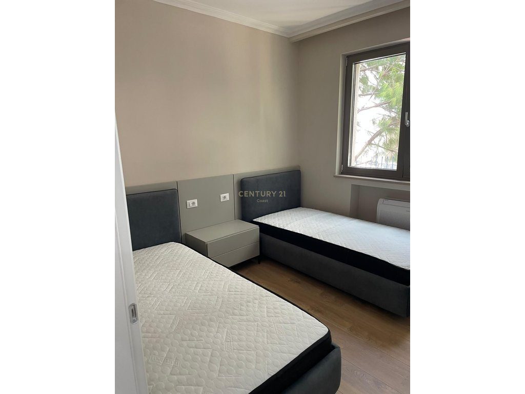 APARTAMENT LUKSOZ 2+1+2 PER QIRA, PAMJE TOTALE DETI NE UJE TE FTOHTE ,VLORE !