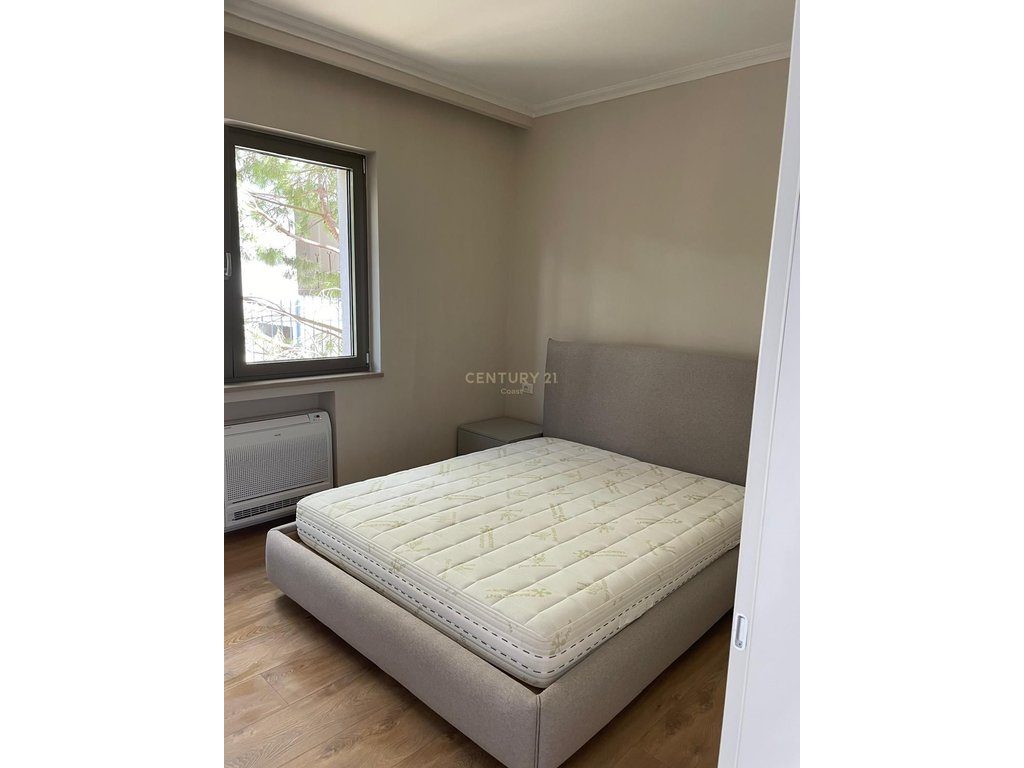 APARTAMENT LUKSOZ 2+1+2 PER QIRA, PAMJE TOTALE DETI NE UJE TE FTOHTE ,VLORE !